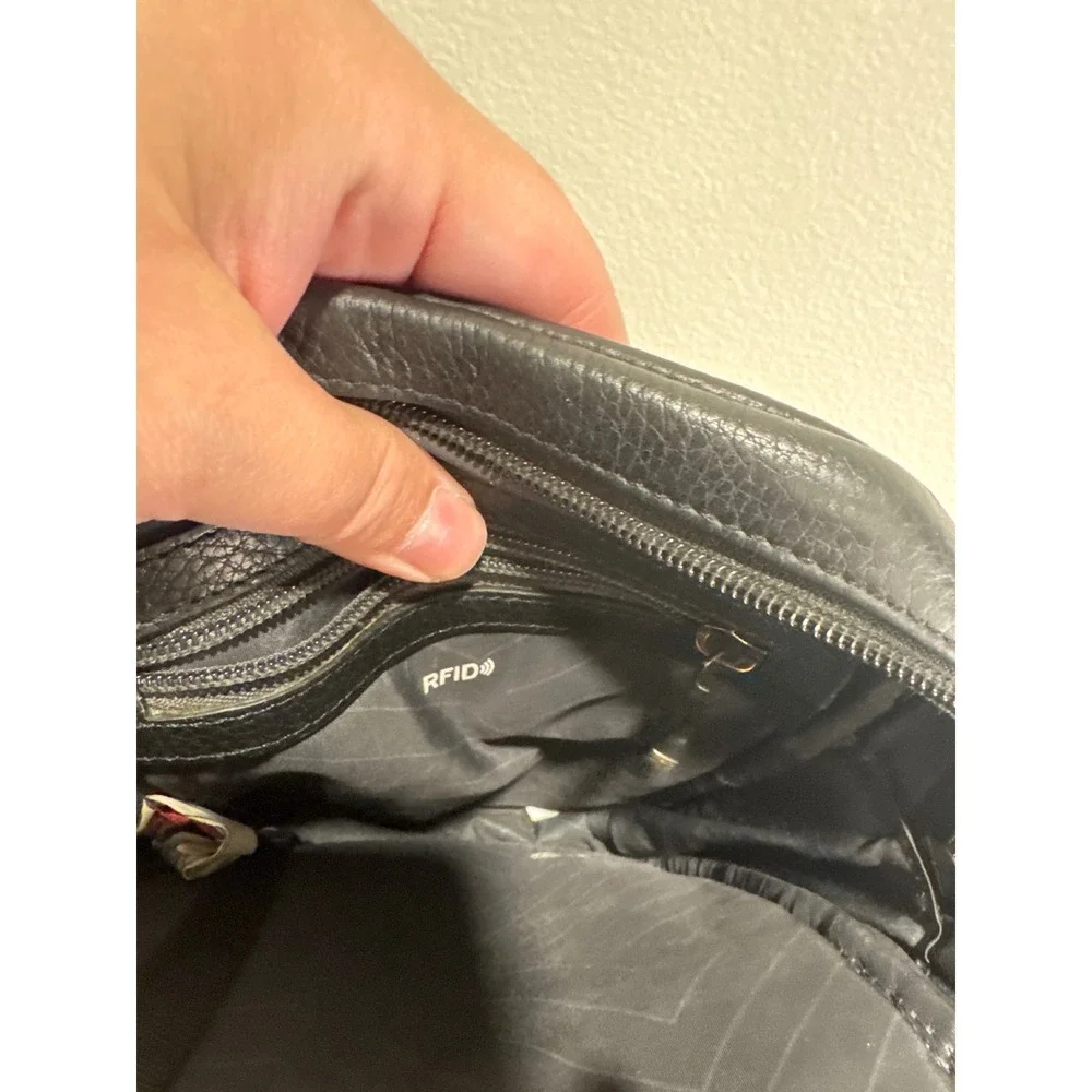 Champs Black Pebbled Leather Crossbody Bag Small Travel Messenger Pouch